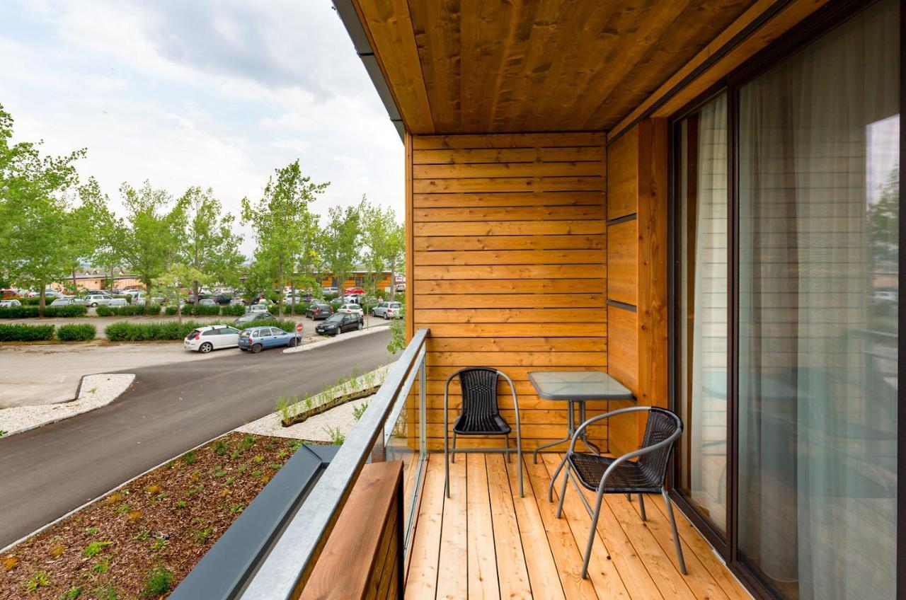 Hotel Am See Rust Exterior photo